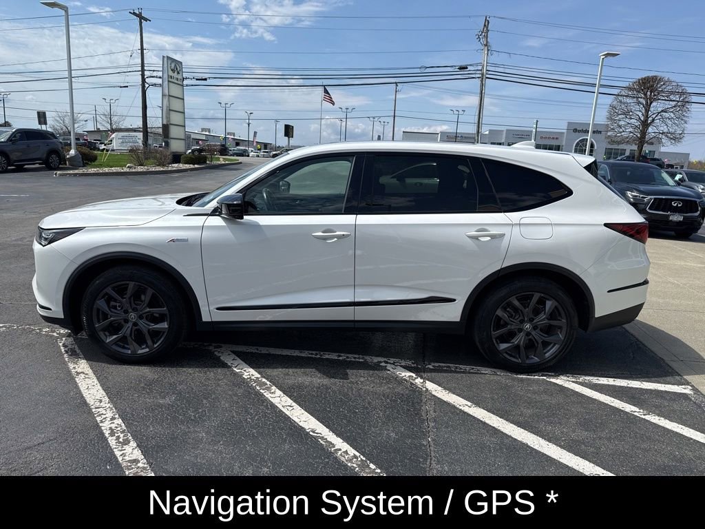 Used 2023 Acura MDX A-Spec image 11