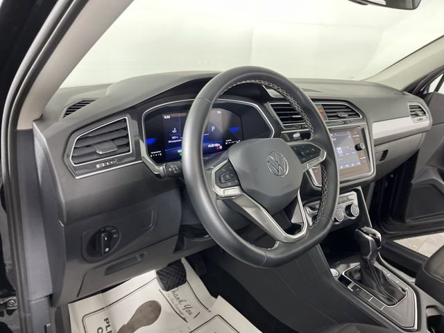 Used 2024 Volkswagen Tiguan S image 19