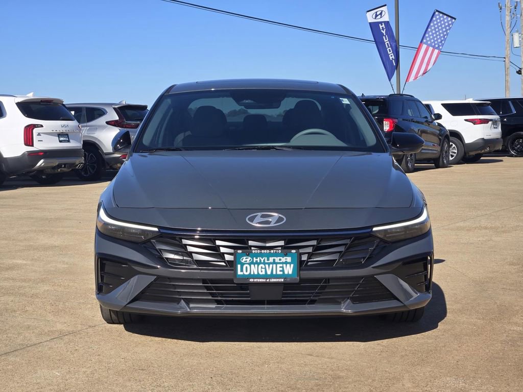 Used 2026 Hyundai Elantra Sport image 2