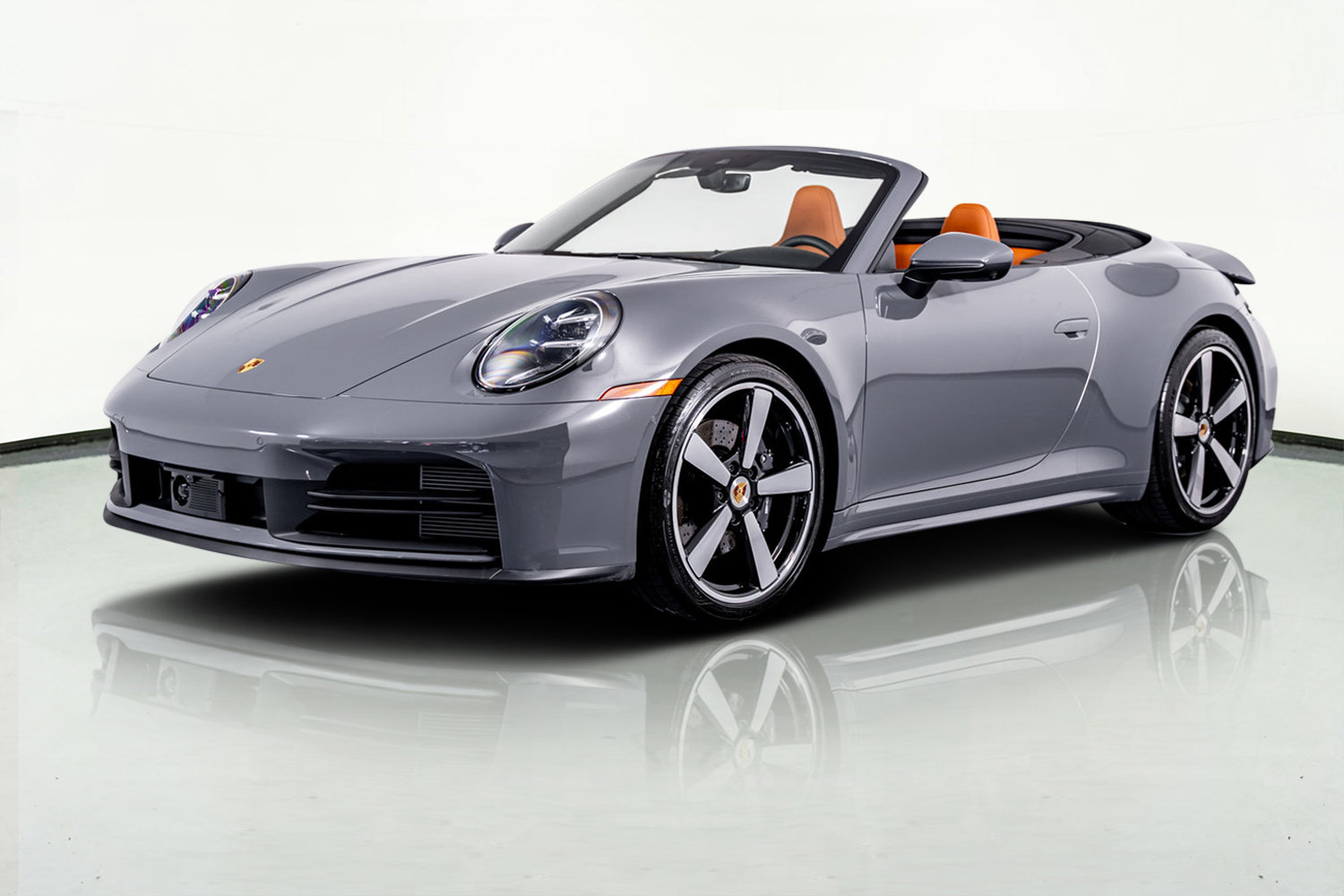 Used 2025 Porsche 911 Carrera image 30