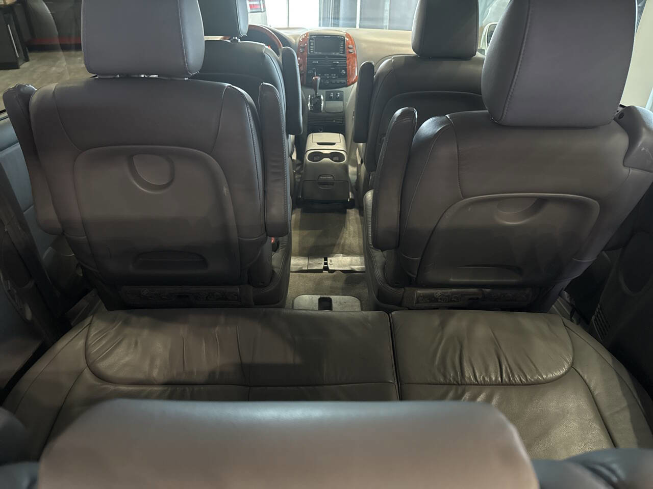 Used 2009 Toyota Sienna XLE Limited image 41