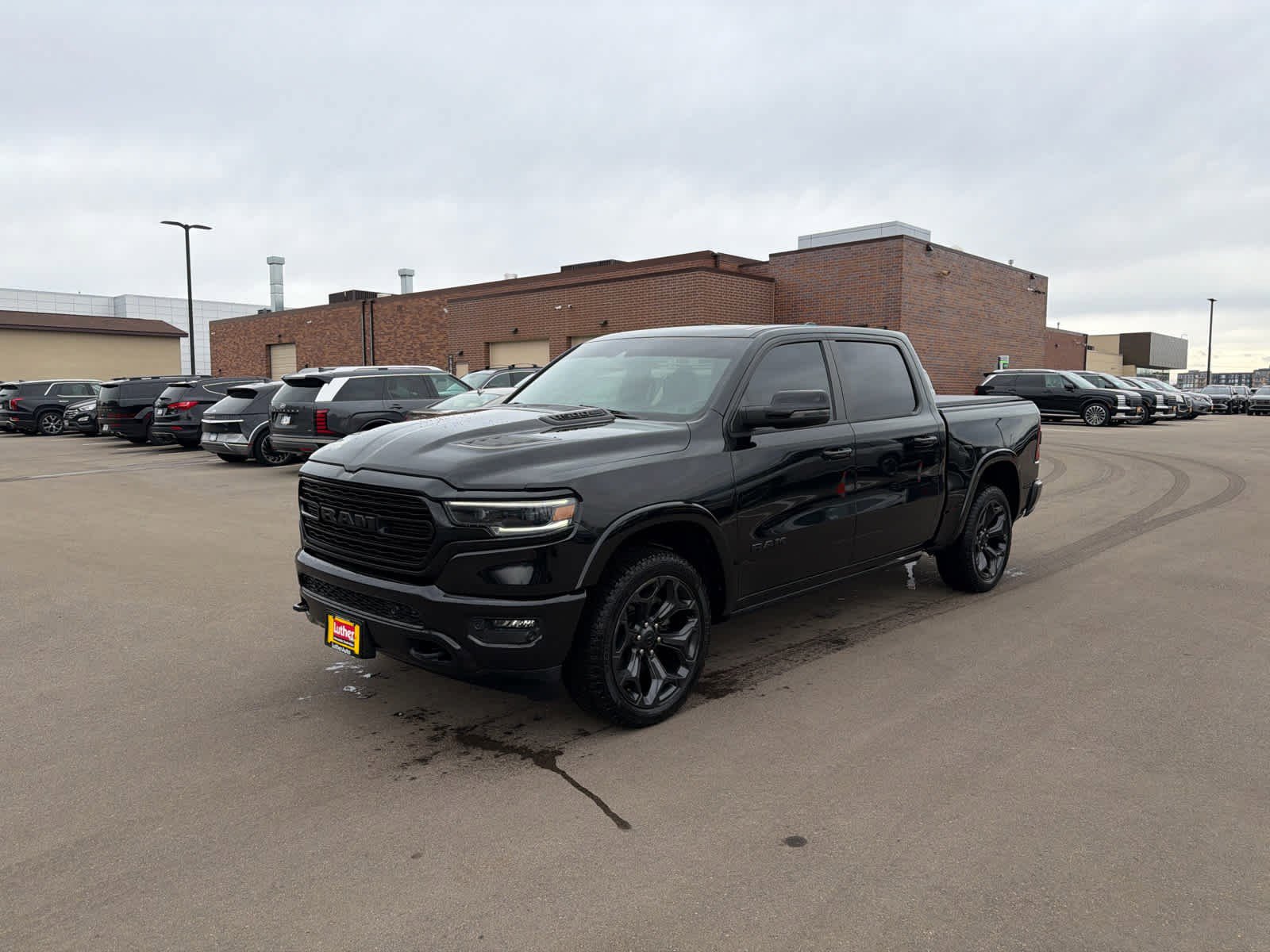 Used 2023 RAM 1500 Limited w/ Night Edition image 4