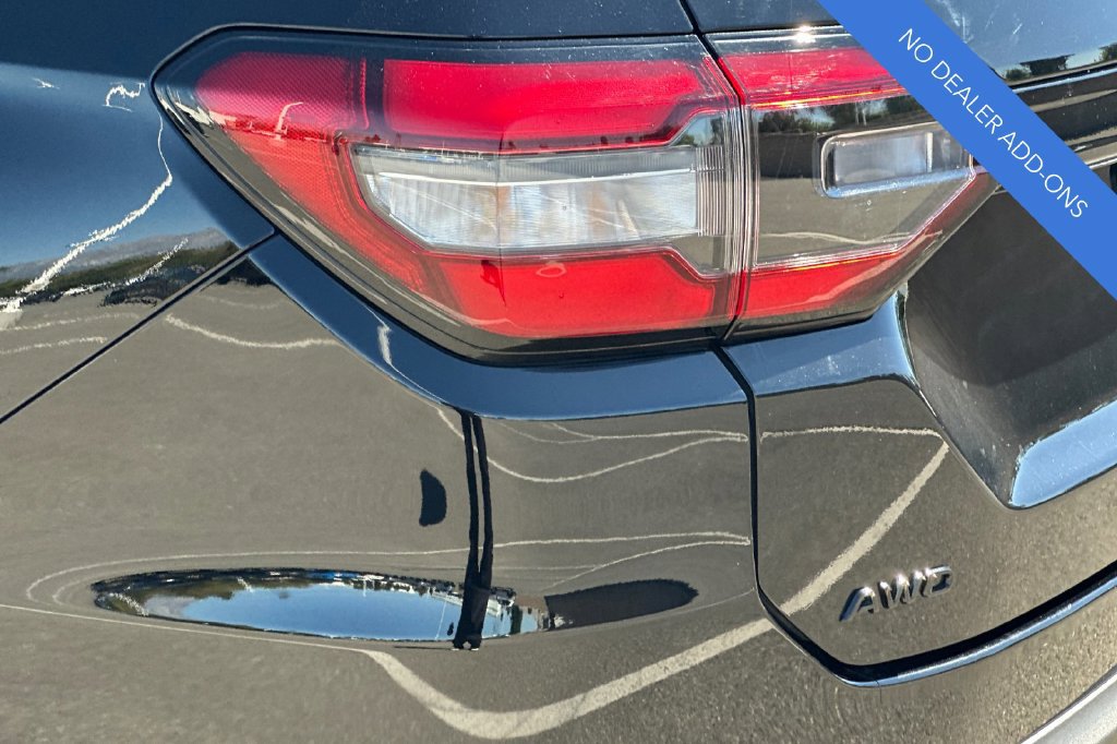 Certified 2025 Honda Pilot Black Edition image 29