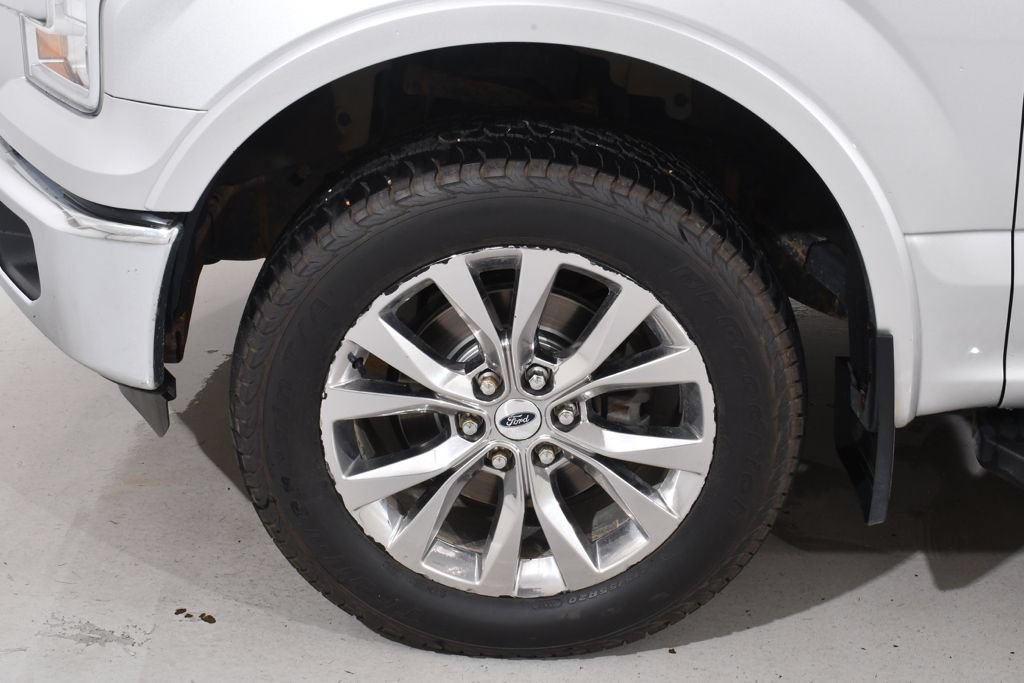 Used 2015 Ford F150 Lariat w/ Equipment Group 502A Luxury AWD/4WD image 24