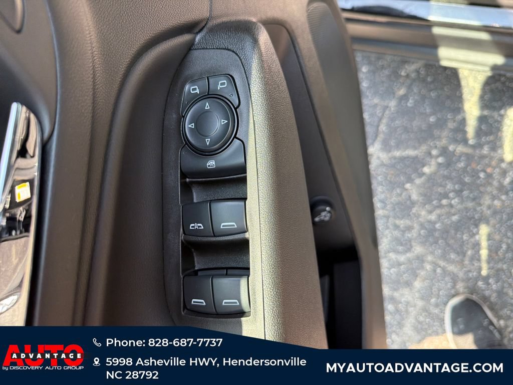 Used 2024 Chevrolet Equinox LT AWD/4WD image 10