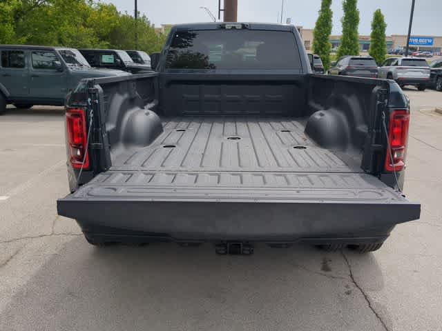 New 2026 RAM 3500 Big Horn AWD/4WD image 35