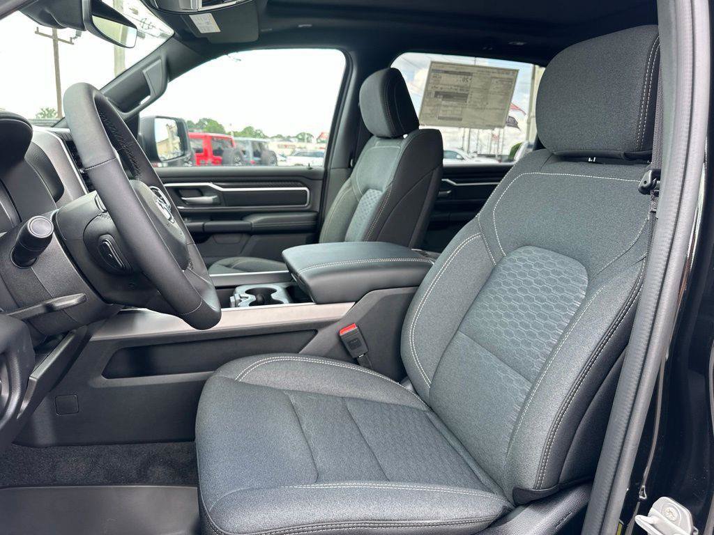 New 2026 RAM 1500 Big Horn AWD/4WD image 27