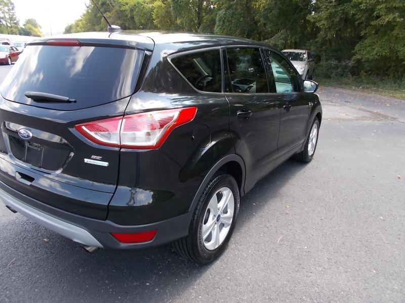 Used 2015 Ford Escape SE FWD image 14
