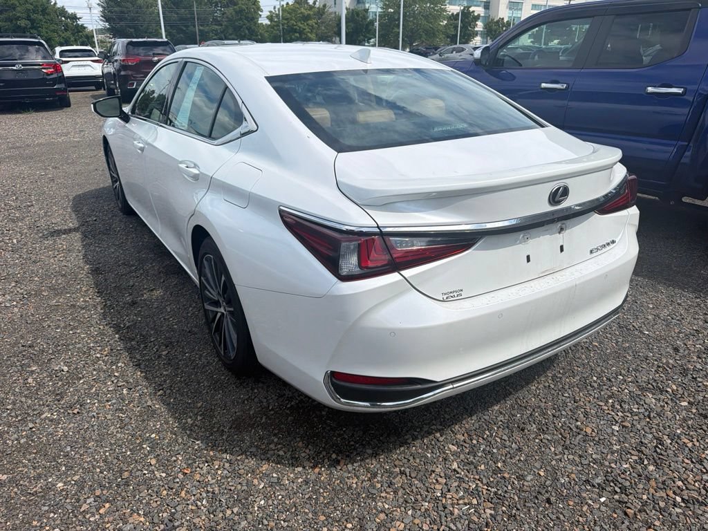 Used 2024 Lexus ES 300h w/ Premium Package FWD image 6