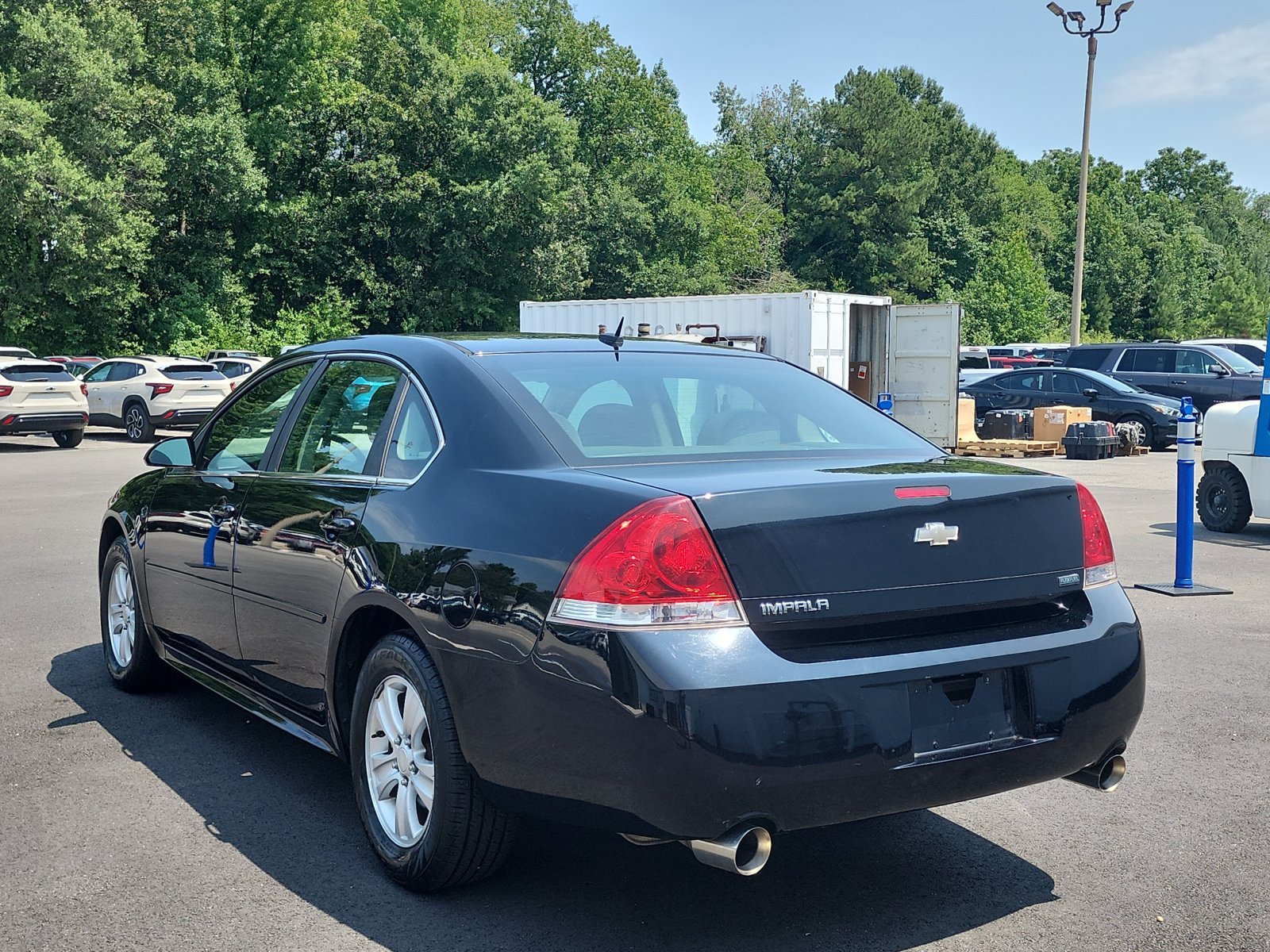 Used 2012 Chevrolet Impala LS FWD image 3