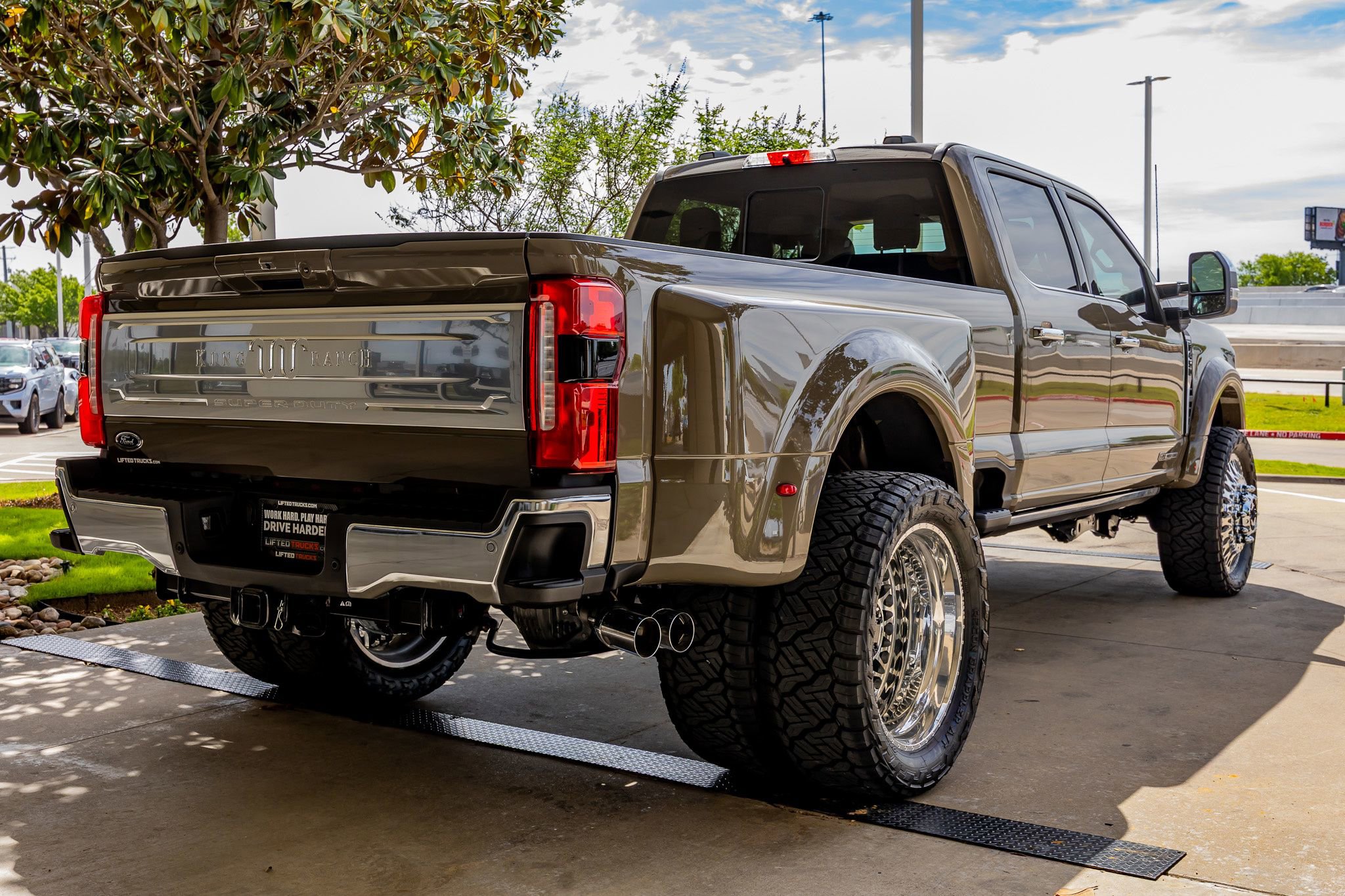 Used 2026 Ford F450 King Ranch w/ Chrome Package image 10