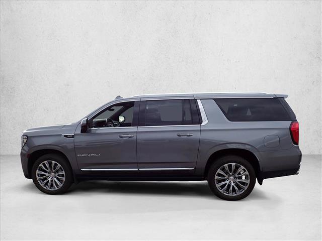 Used 2021 GMC Yukon XL Denali w/ Denali Premium Package AWD/4WD image 7