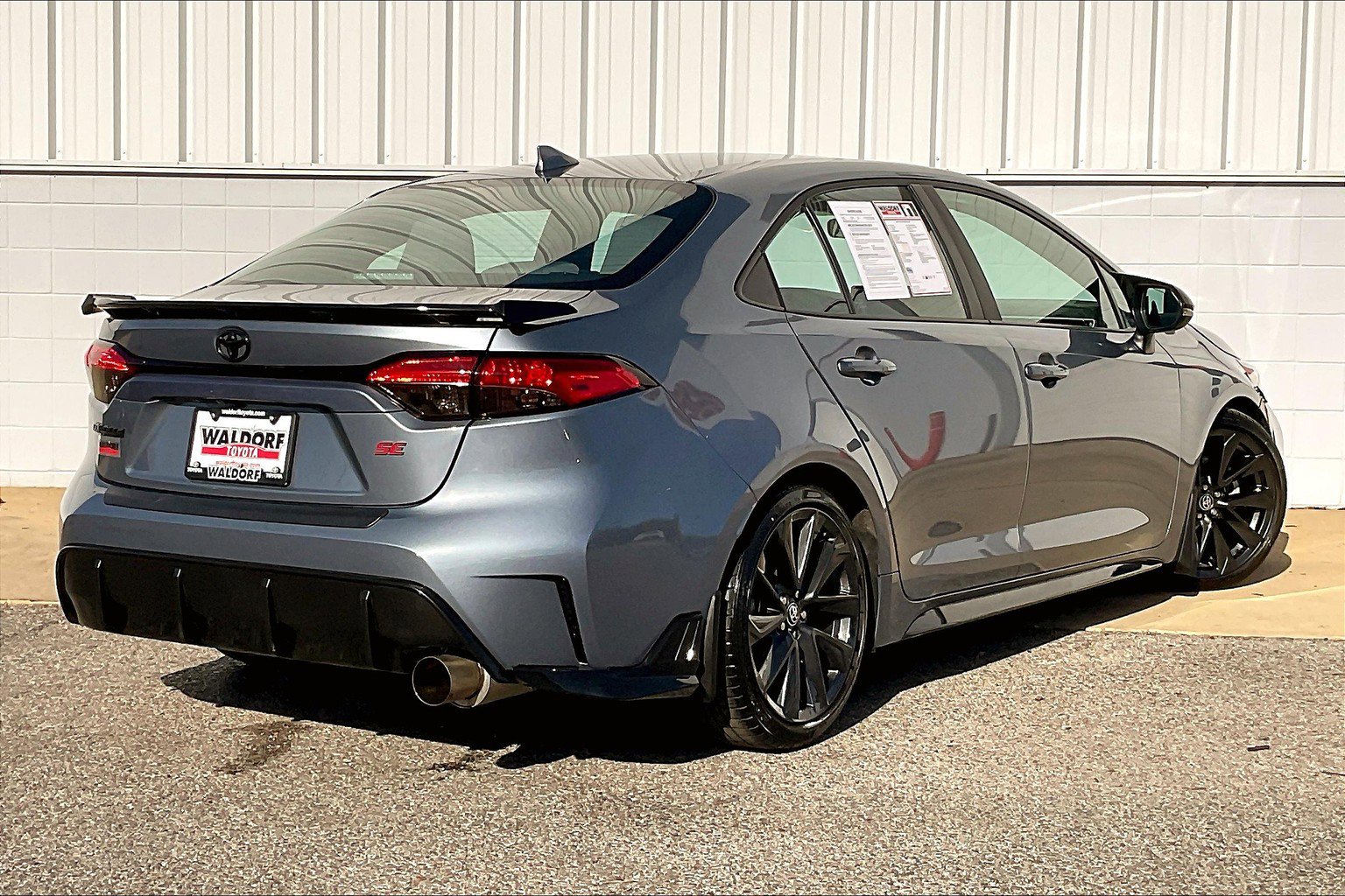 Used 2023 Toyota Corolla SE FWD image 17