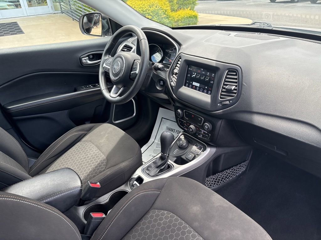 Used 2021 Jeep Compass Sport image 12
