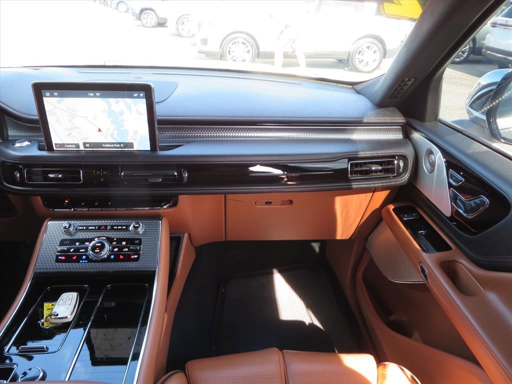 Used 2020 Lincoln Aviator Black Label image 13