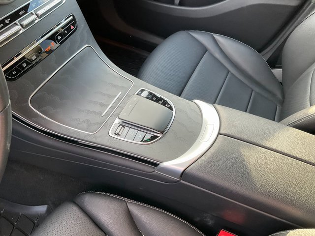 Used 2022 Mercedes-Benz GLC 300 w/ Premium Package Lite image 15