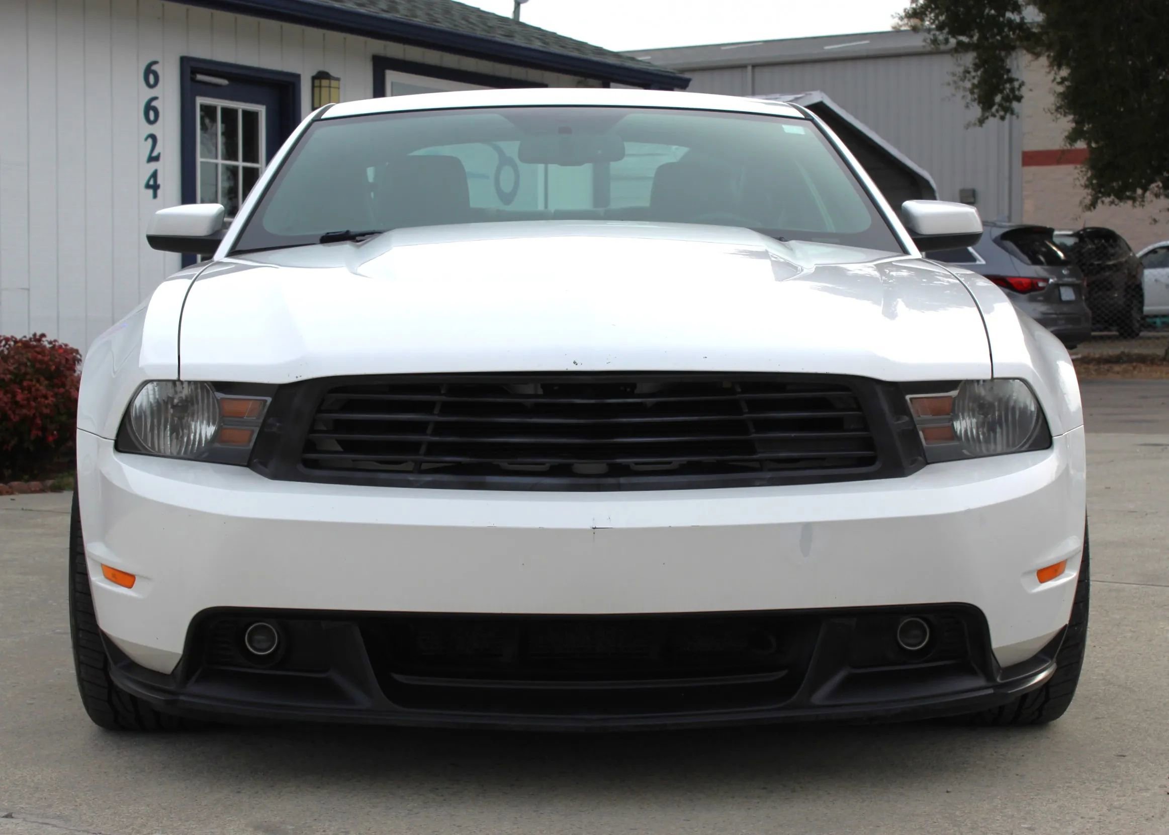Used 2012 Ford Mustang GT Premium w/ Comfort Pkg image 8