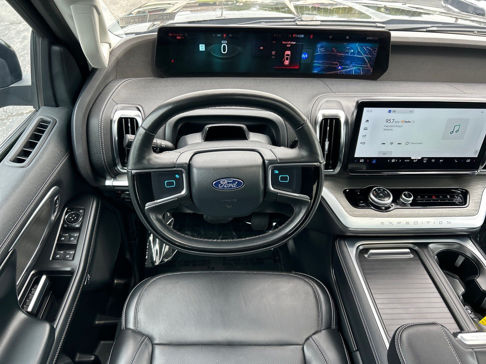 Certified 2025 Ford Expedition Max Platinum w/ Driver's Package AWD/4WD image 5