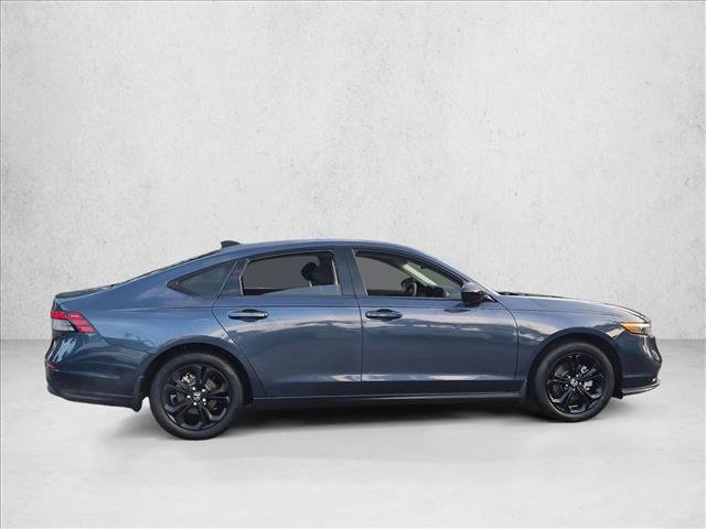 Used 2025 Honda Accord SE image 4