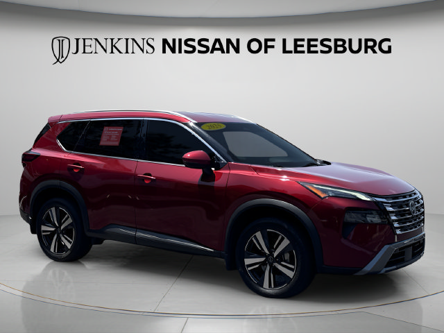 Certified 2025 Nissan Rogue SL FWD image 5