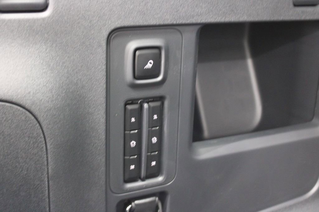 New 2026 Lincoln Navigator L Reserve AWD/4WD image 17