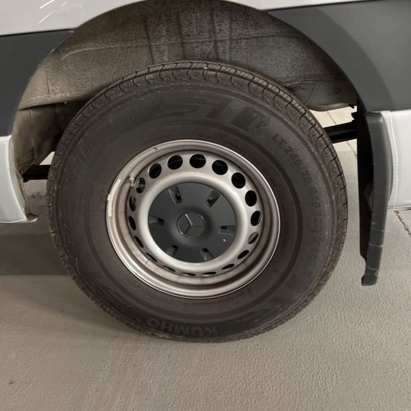 Used 2024 Mercedes-Benz Sprinter 2500 image 10