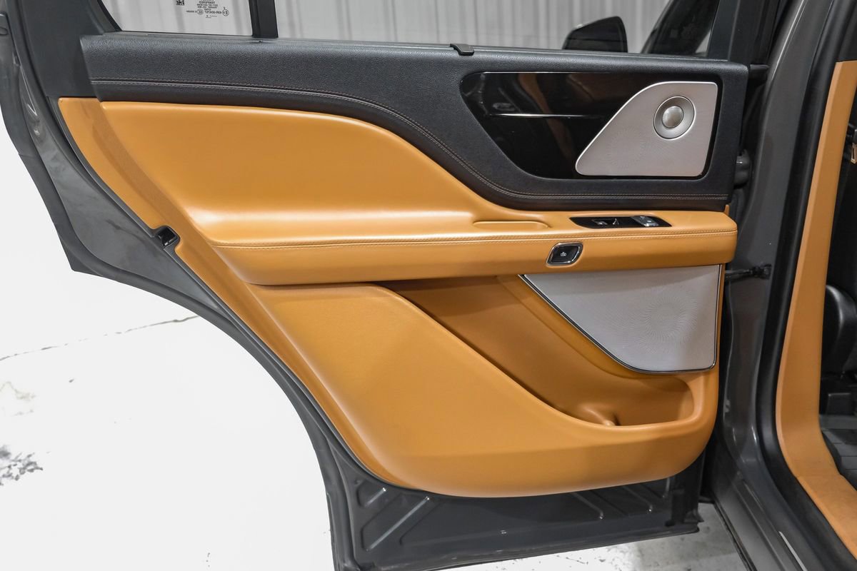 Used 2020 Lincoln Aviator Black Label Grand Touring w/ Class IV Trailer Tow Package image 48