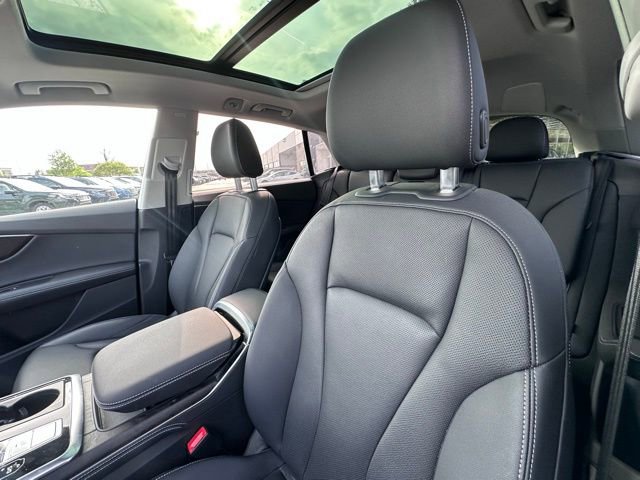 Used 2023 Audi Q8 Prestige image 16