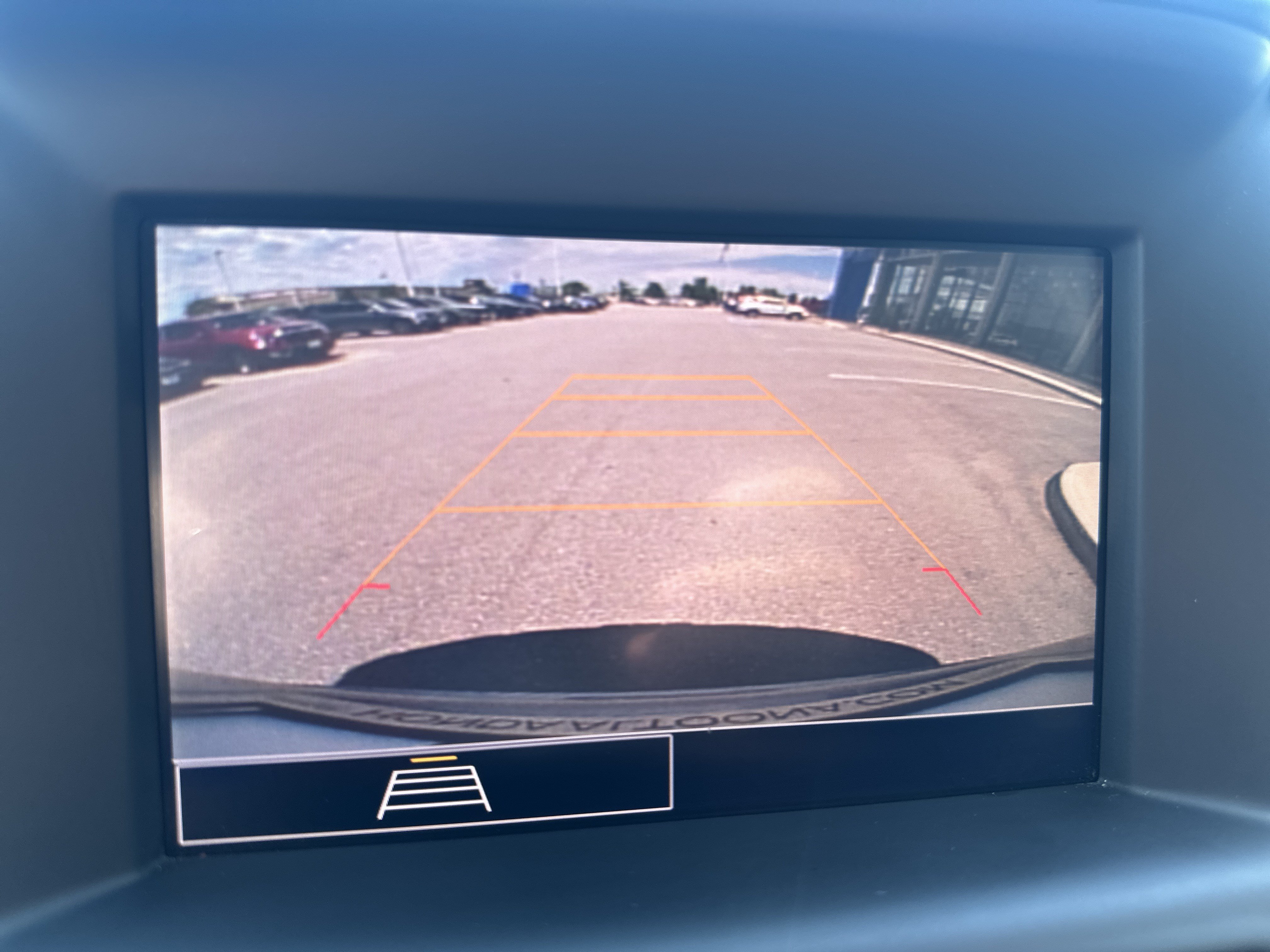 Used 2024 GMC Terrain SLE AWD/4WD image 16