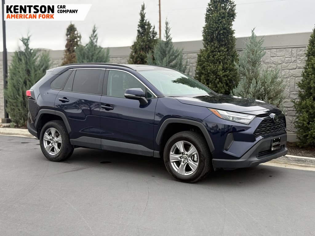 Used 2025 Toyota RAV4 XLE image 12