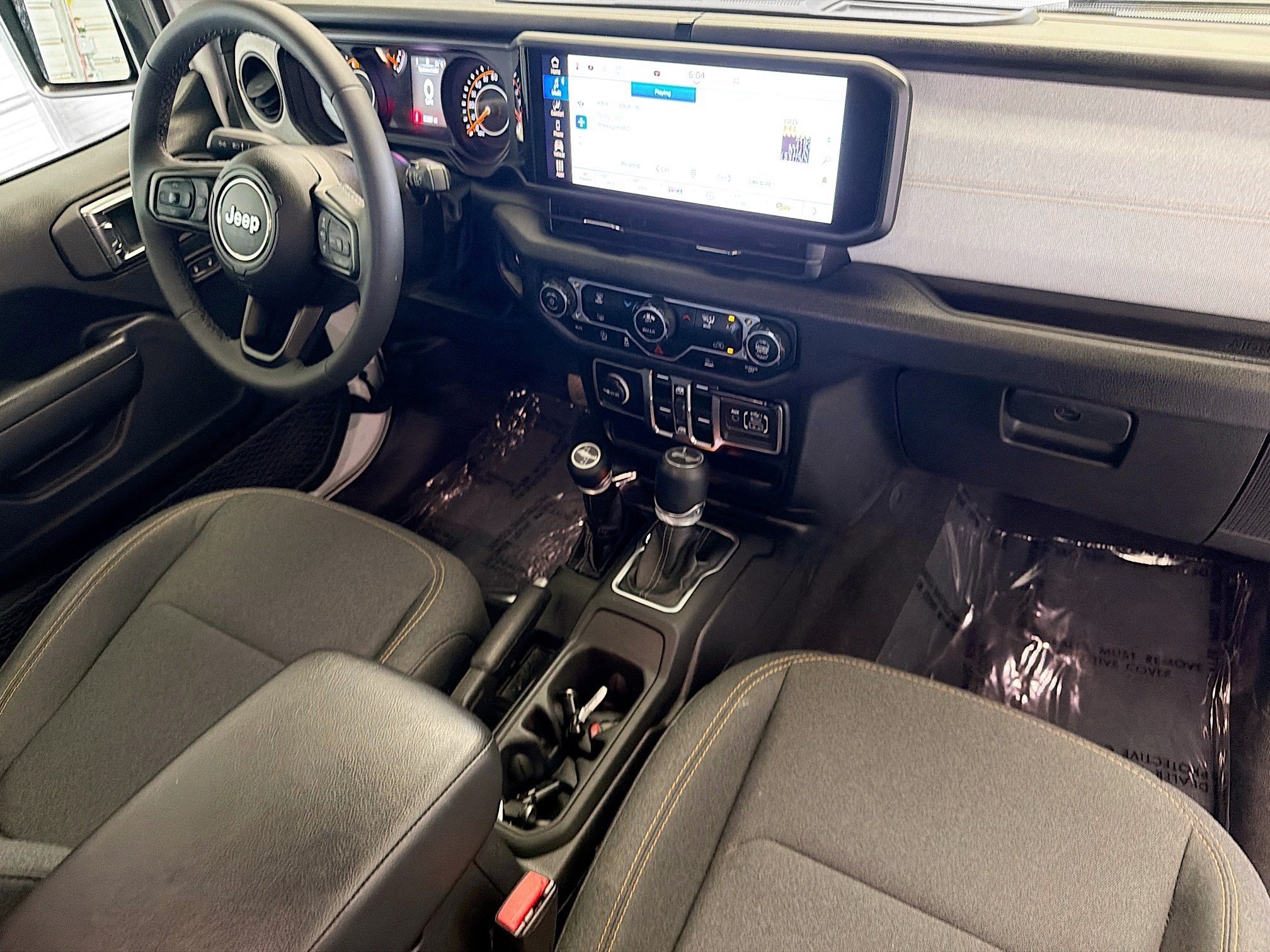 Used 2025 Jeep Wrangler Unlimited Sport AWD/4WD image 12