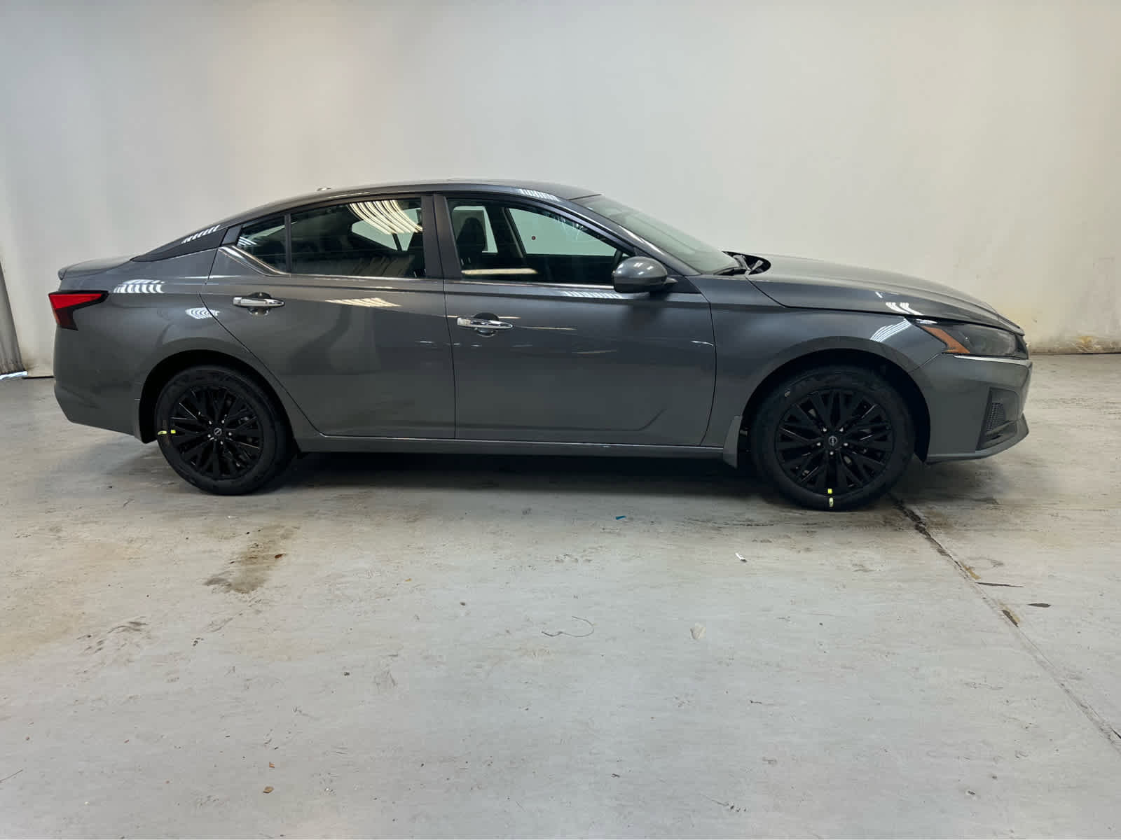 New 2025 Nissan Altima 2.5 SV AWD/4WD image 9