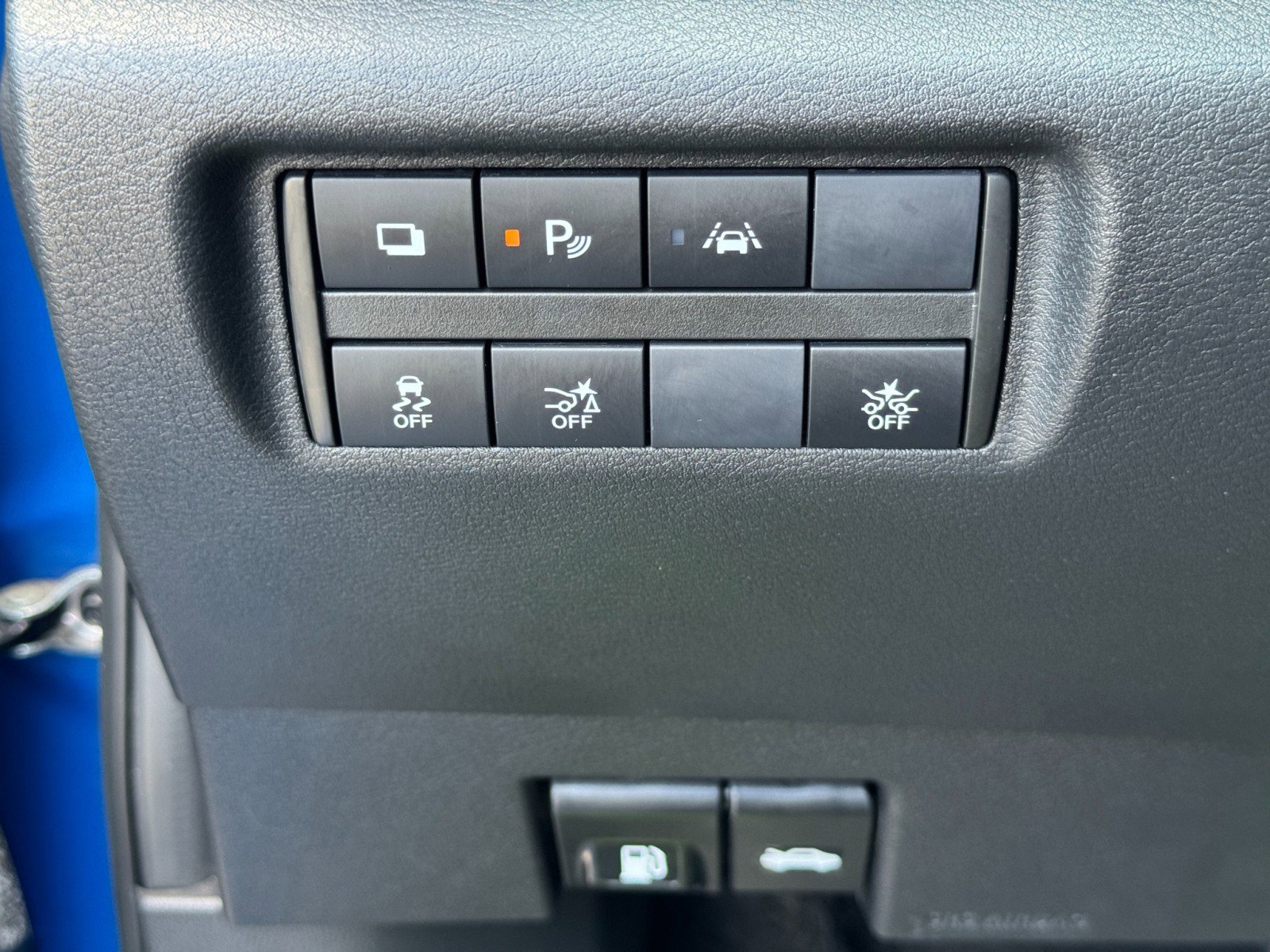 Used 2020 Nissan Versa S FWD image 17