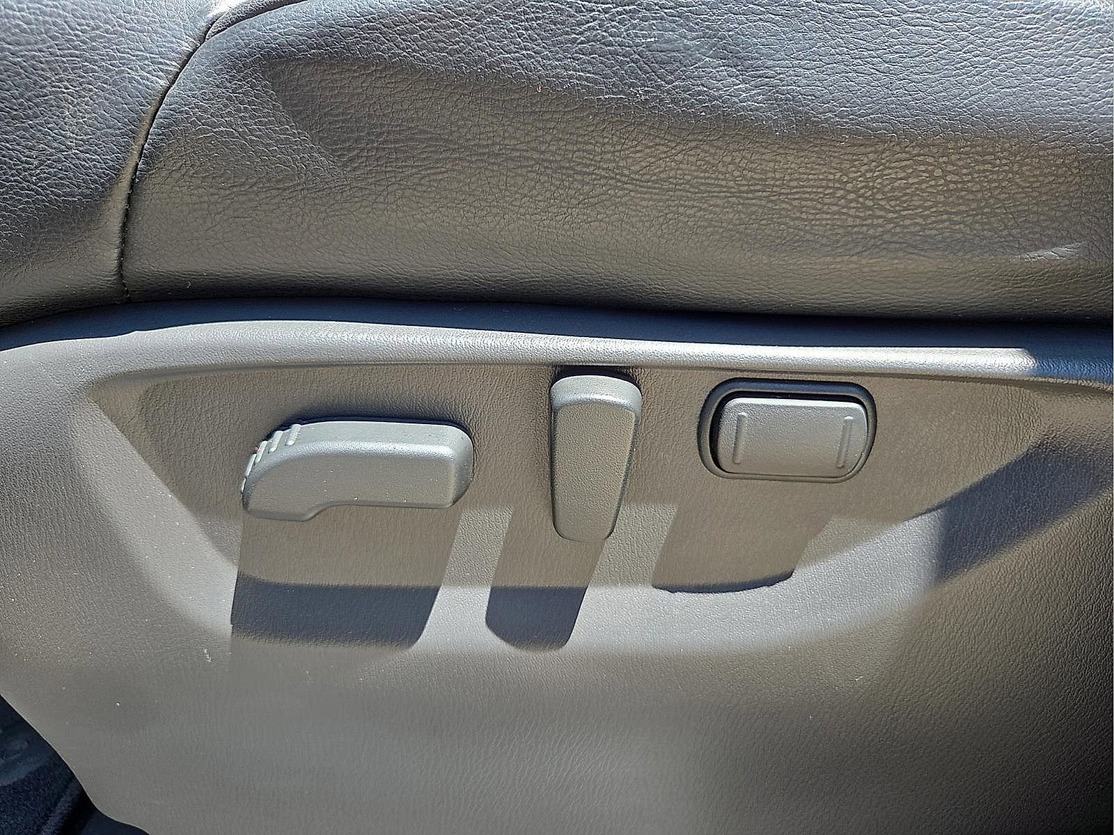 Used 2024 Nissan Armada SL w/ Midnight Edition Package RWD image 16