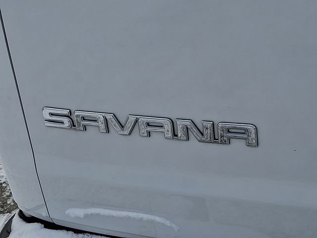 Used 2021 GMC Savana 2500 w/ Driver Convenience Package image 32