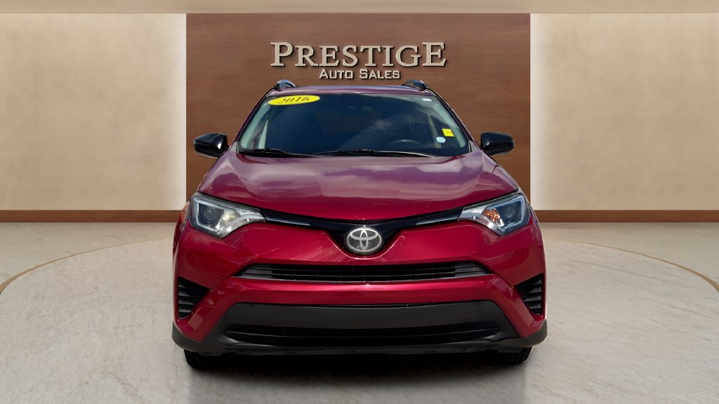 Used 2018 Toyota RAV4 LE FWD image 27