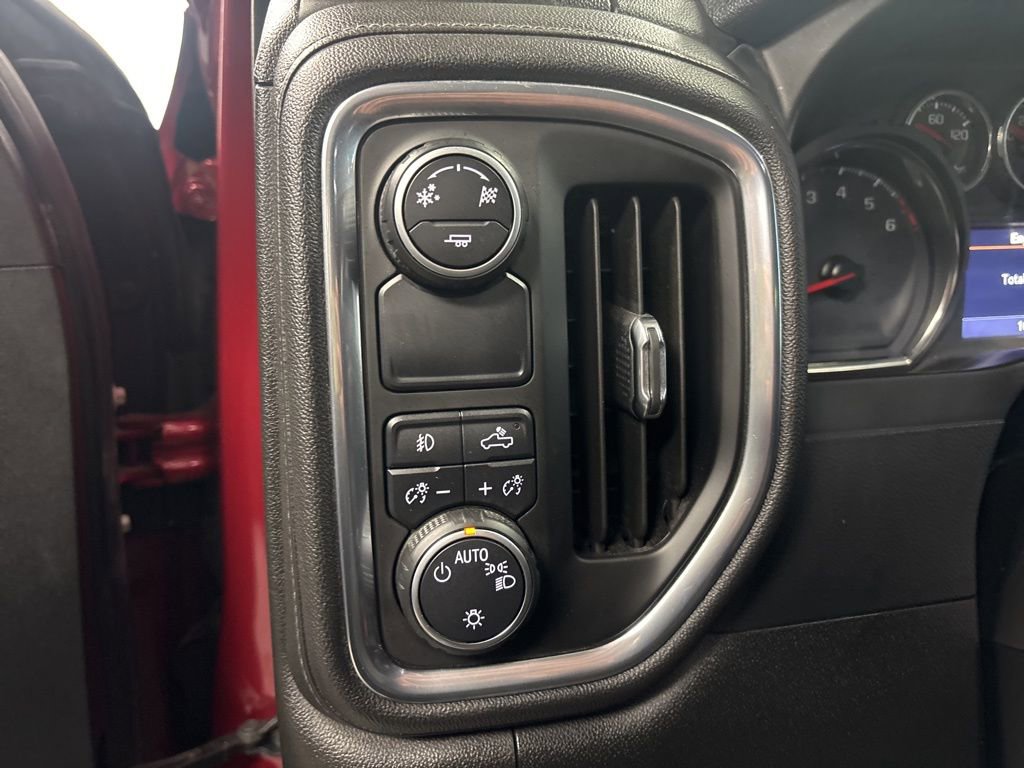 Used 2019 Chevrolet Silverado 1500 RST w/ All-Star Edition image 13