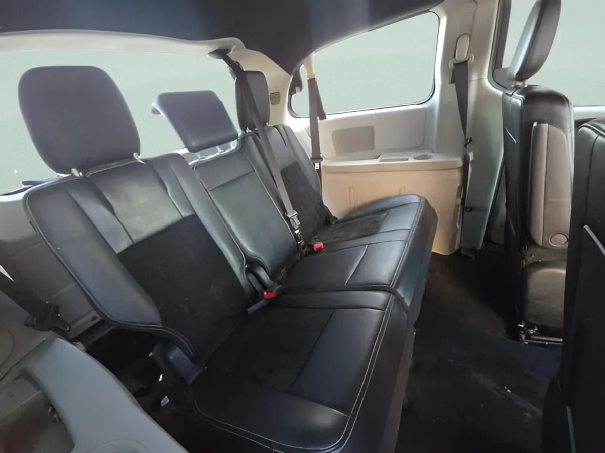 Used 2017 Dodge Grand Caravan SXT FWD image 45