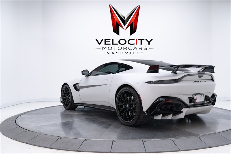 Used 2023 Aston Martin V8 Vantage Coupe RWD image 8