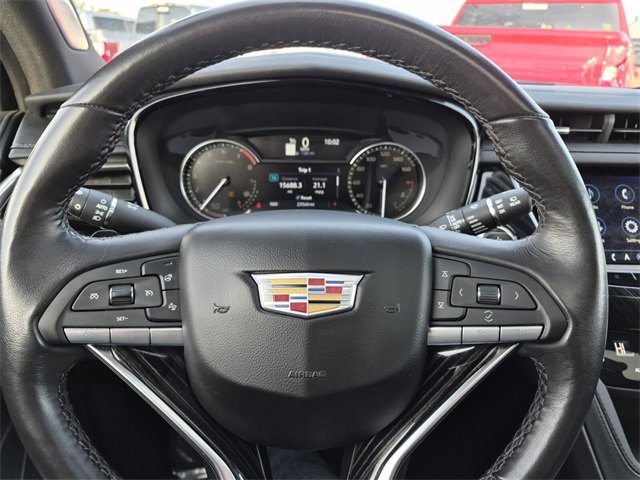 Used 2025 Cadillac XT6 Premium Luxury image 35