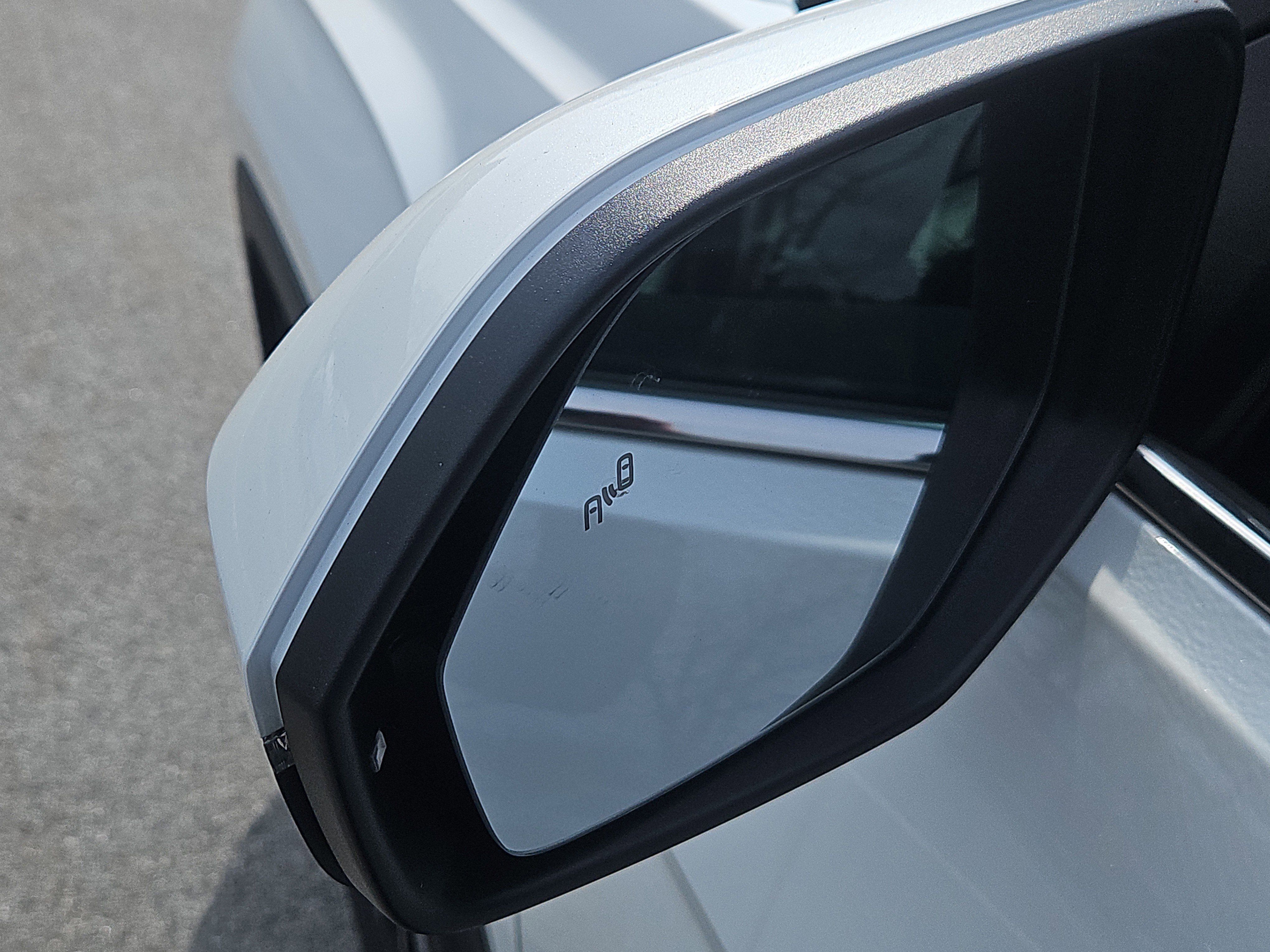 New 2026 Volkswagen Atlas SE image 5