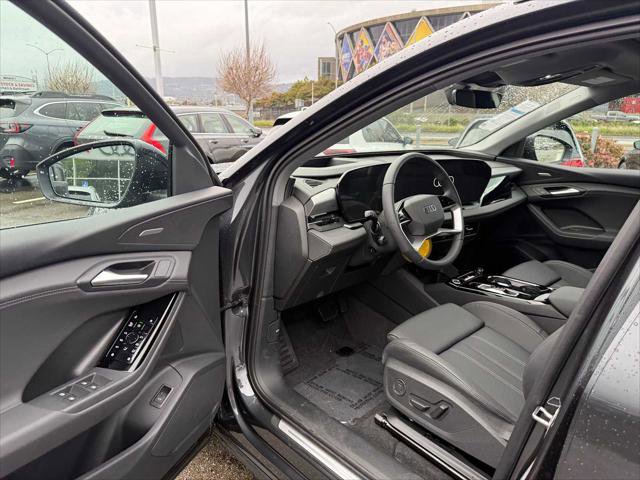 Used 2025 Audi Q6 e-tron Premium Plus AWD/4WD image 20