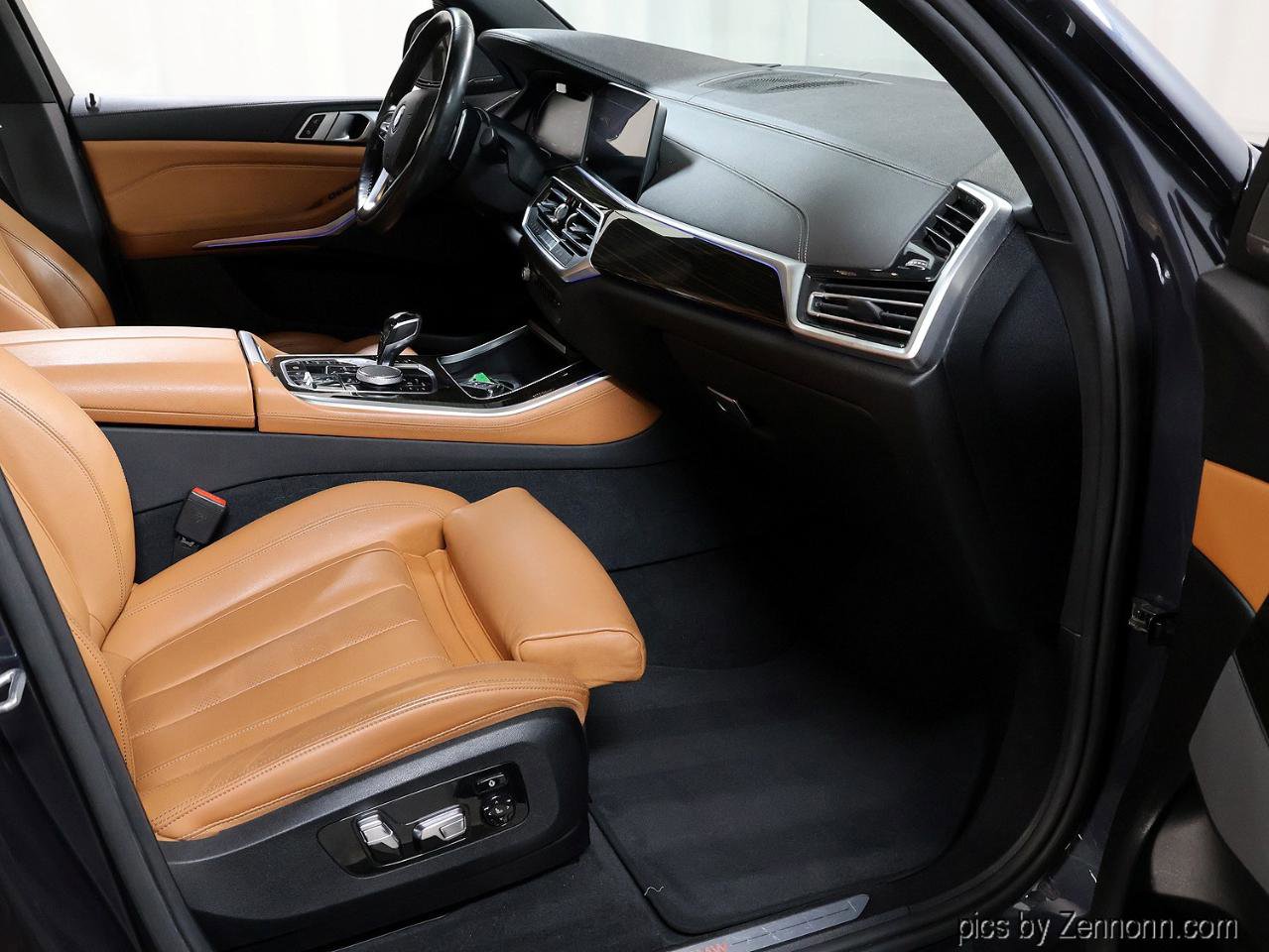 Used 2019 BMW X5 xDrive50i w/ Off-Road Package image 39