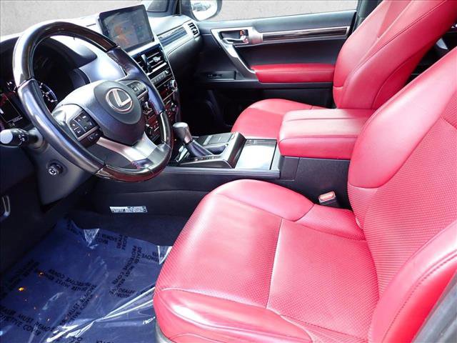 Used 2023 Lexus GX 460 Luxury w/ Sport Design Package AWD/4WD image 11