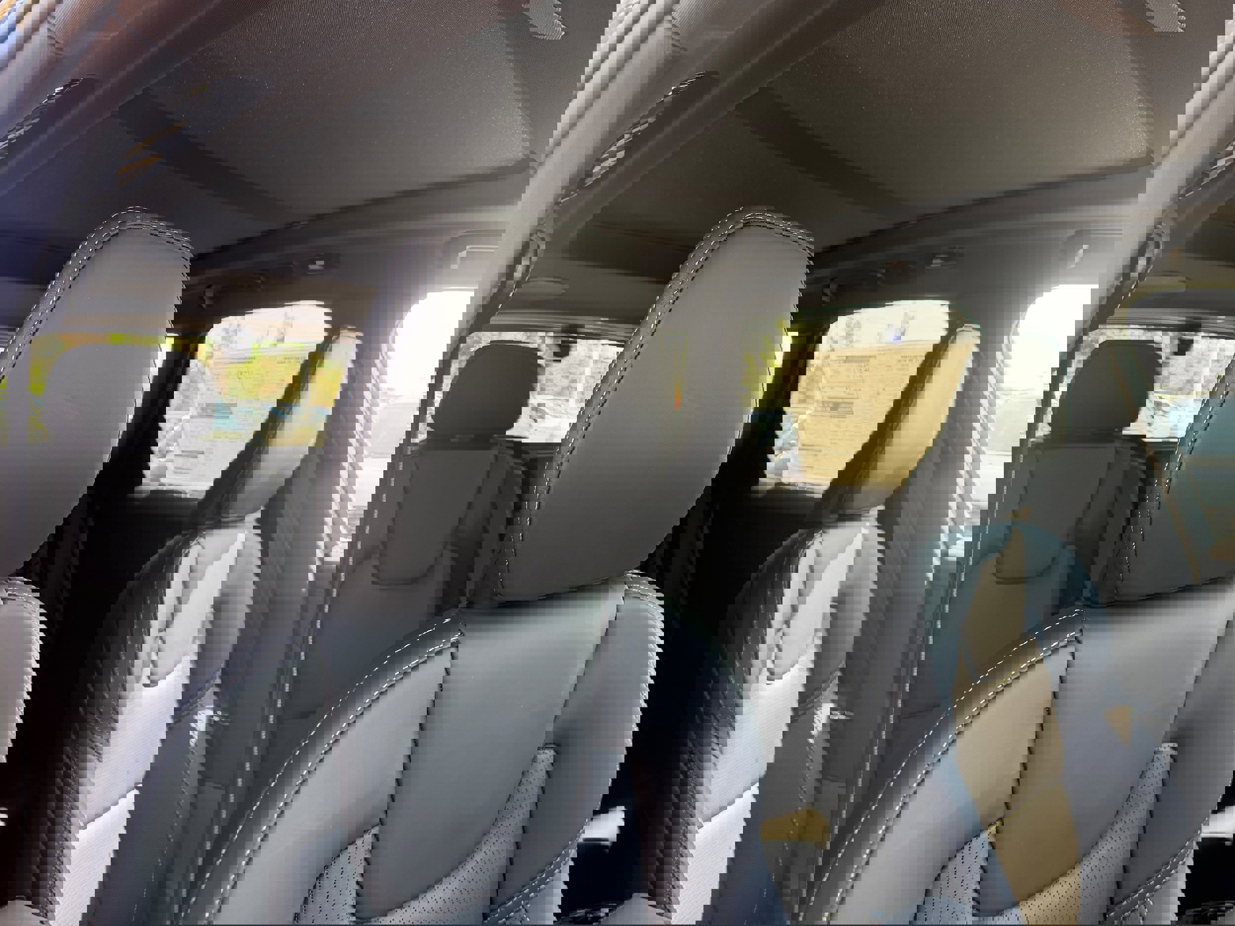 New 2026 Volvo XC60 B5 Ultra w/ Protection Package Premier image 9