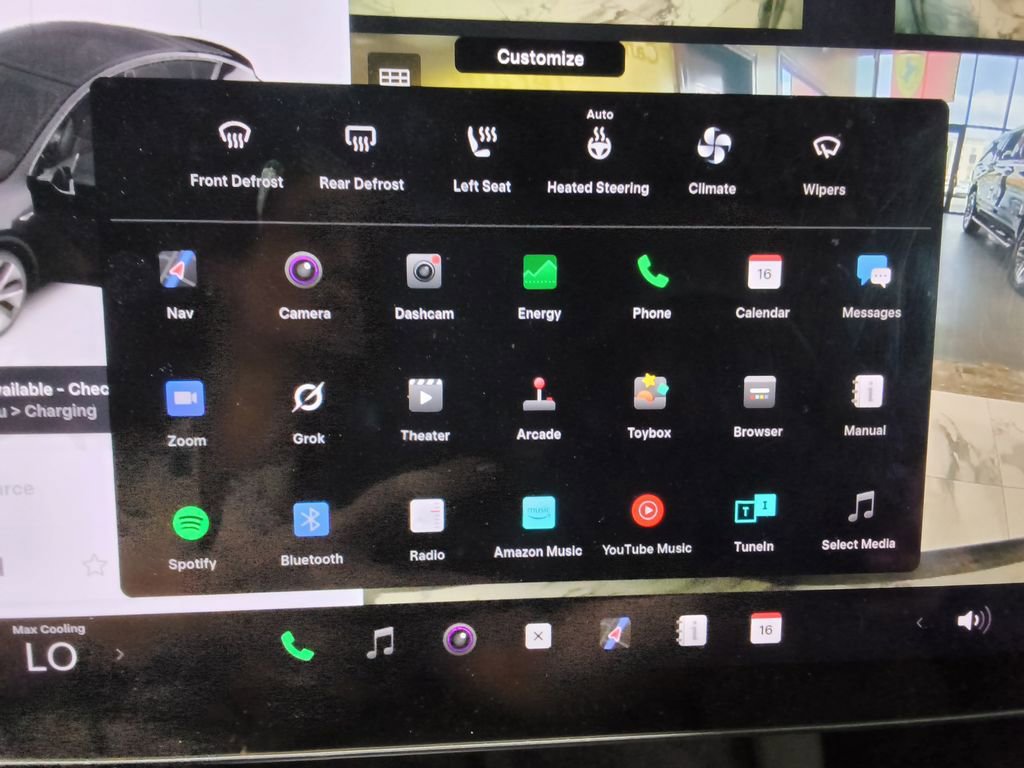 Used 2023 Tesla Model Y Long Range image 27