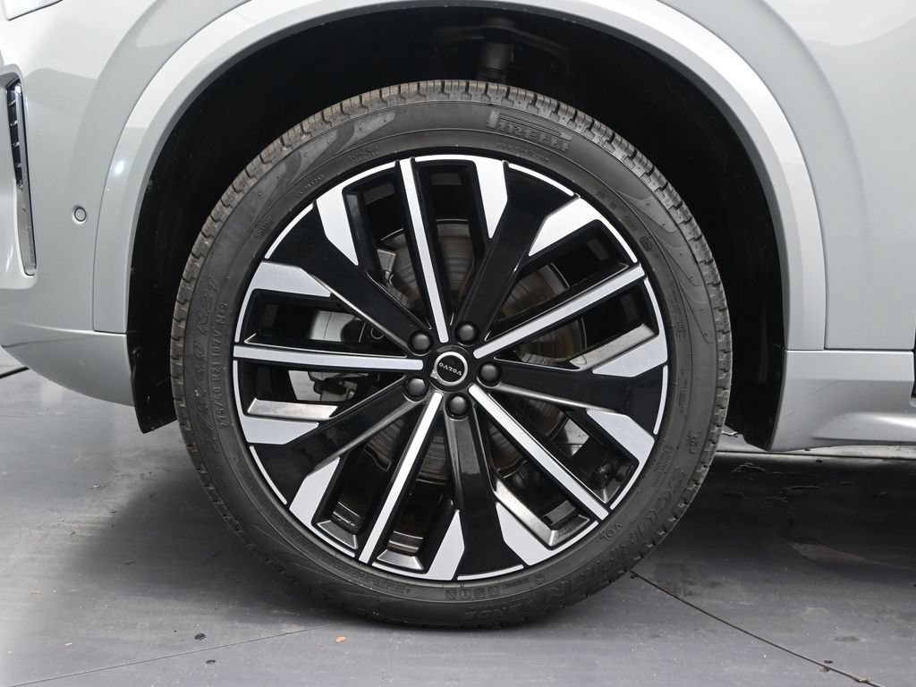 New 2026 Volvo XC90 B6 Plus w/ Protection Package Premier AWD/4WD image 9