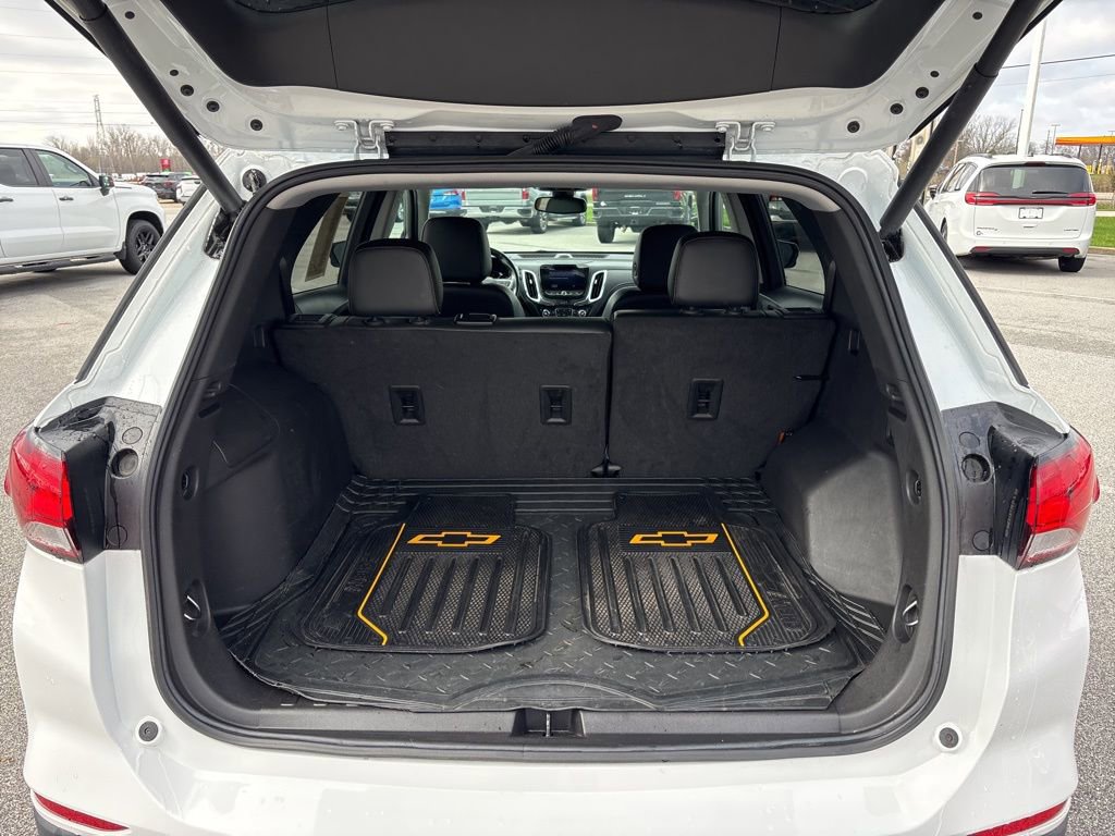 Used 2022 Chevrolet Equinox Premier AWD/4WD image 8