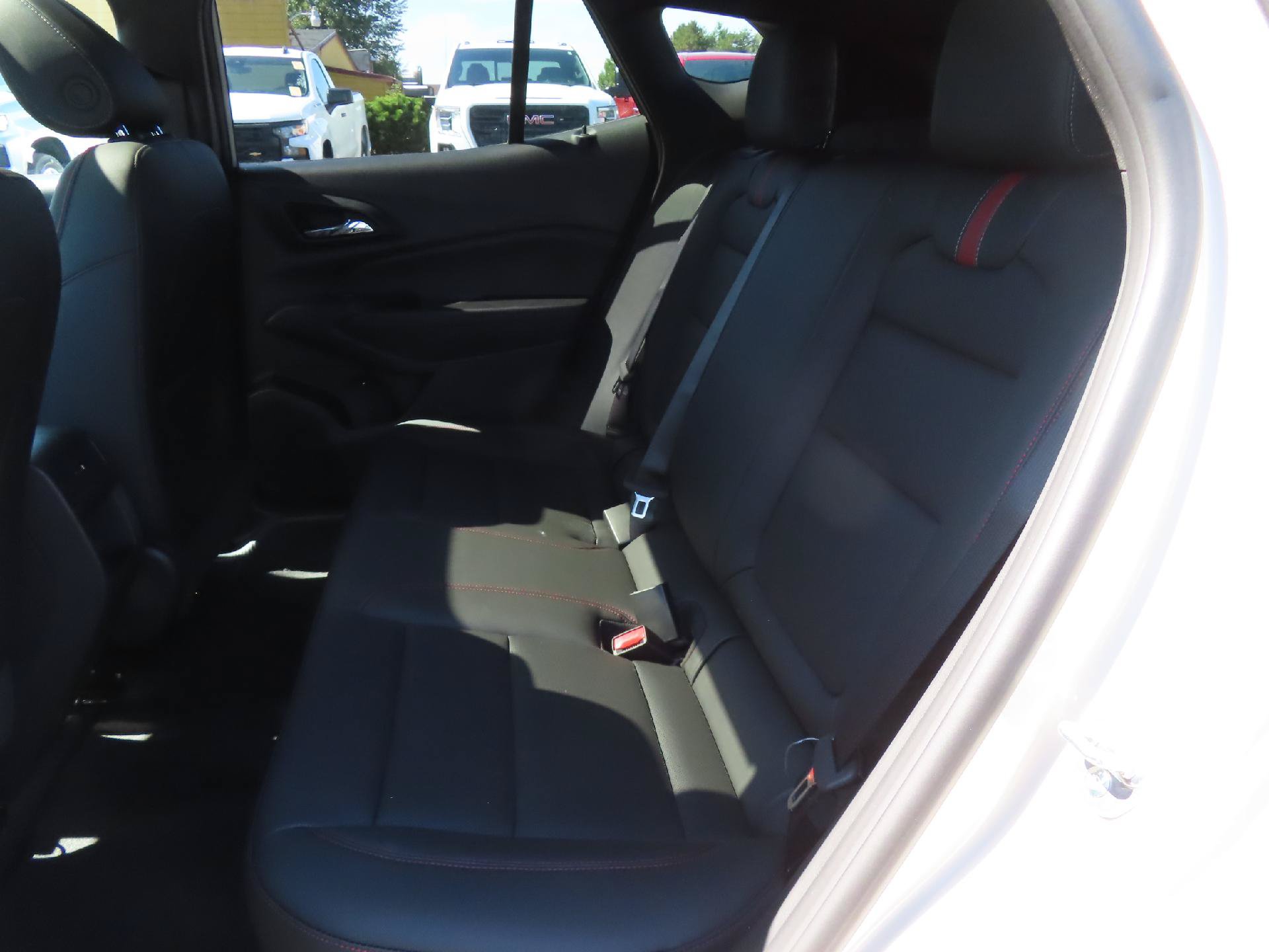 New 2026 Chevrolet Trax RS w/ Sunroof Package FWD image 39
