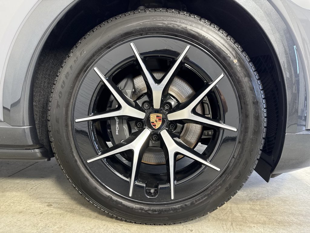 New 2026 Porsche Cayenne Electric AWD/4WD image 15